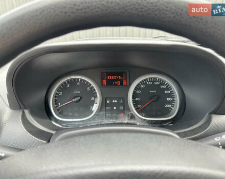 Коричневий Дачія Duster, об'ємом двигуна 1.6 л та пробігом 267 тис. км за 7500 $, фото 8 на Automoto.ua