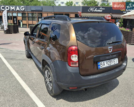 Коричневый Дачия Duster, объемом двигателя 1.6 л и пробегом 215 тыс. км за 9000 $, фото 2 на Automoto.ua