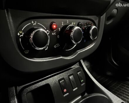 Коричневый Дачия Duster, объемом двигателя 0 л и пробегом 187 тыс. км за 10400 $, фото 4 на Automoto.ua