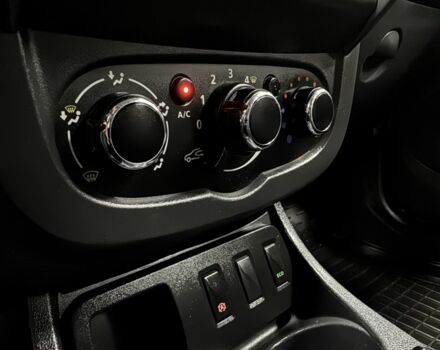 Коричневый Дачия Duster, объемом двигателя 1.6 л и пробегом 187 тыс. км за 10400 $, фото 15 на Automoto.ua