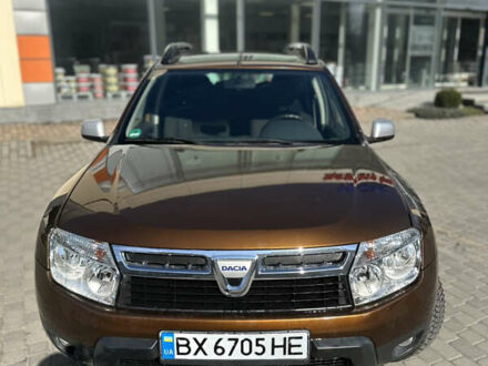 Дачія Duster 2010 у Хмельницькому на Automoto.ua Коричневий Дачія Duster, об'ємом двигуна 1.6 л та пробігом 96 тис. км за 8400 $, фото 1 на Automoto.ua