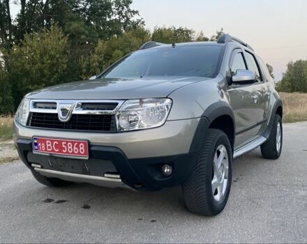 Коричневый Дачия Duster, объемом двигателя 1.6 л и пробегом 175 тыс. км за 8800 $, фото 1 на Automoto.ua