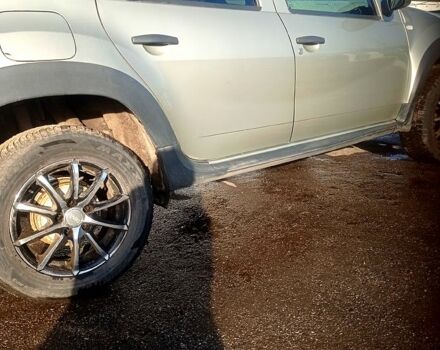 Дачия Duster, объемом двигателя 1.6 л и пробегом 200 тыс. км за 6300 $, фото 1 на Automoto.ua