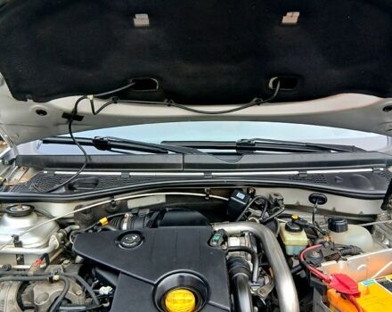 Дачия Duster, объемом двигателя 1.5 л и пробегом 130 тыс. км за 9000 $, фото 8 на Automoto.ua