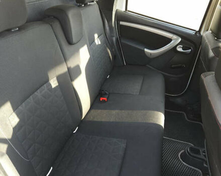 Дачия Duster, объемом двигателя 1.46 л и пробегом 245 тыс. км за 8450 $, фото 5 на Automoto.ua