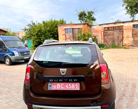Дачия Duster, объемом двигателя 1.6 л и пробегом 193 тыс. км за 9100 $, фото 4 на Automoto.ua