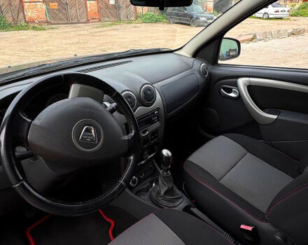Дачия Duster, объемом двигателя 1.6 л и пробегом 193 тыс. км за 9100 $, фото 12 на Automoto.ua