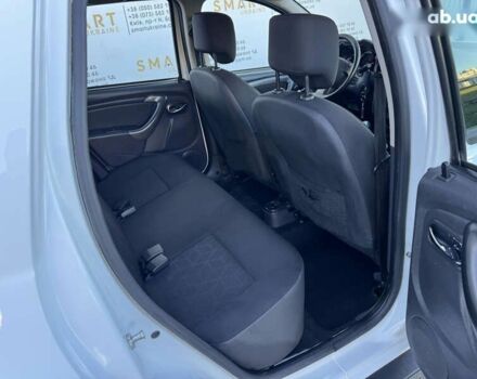 Дачия Duster, объемом двигателя 1.6 л и пробегом 203 тыс. км за 9950 $, фото 18 на Automoto.ua