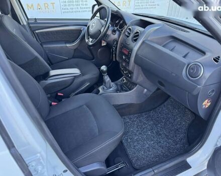 Дачия Duster, объемом двигателя 1.6 л и пробегом 203 тыс. км за 9950 $, фото 17 на Automoto.ua