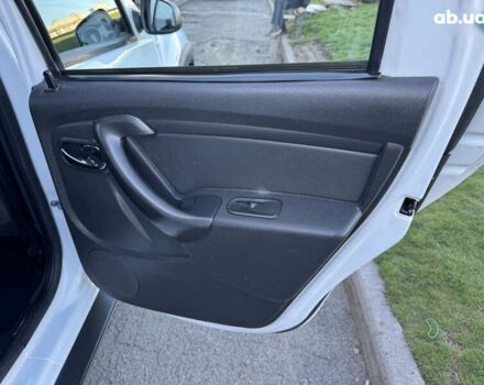 Дачія Duster, об'ємом двигуна 1.6 л та пробігом 203 тис. км за 9950 $, фото 19 на Automoto.ua