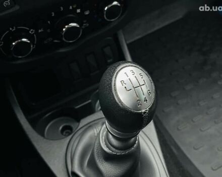Дачия Duster, объемом двигателя 1.2 л и пробегом 103 тыс. км за 8999 $, фото 19 на Automoto.ua