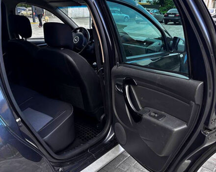 Дачия Duster, объемом двигателя 1.5 л и пробегом 196 тыс. км за 12200 $, фото 8 на Automoto.ua
