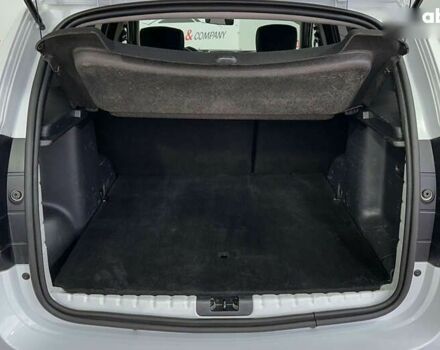 Дачия Duster, объемом двигателя 1.5 л и пробегом 198 тыс. км за 11950 $, фото 4 на Automoto.ua