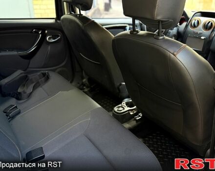 Дачія Duster, об'ємом двигуна 1.2 л та пробігом 138 тис. км за 12200 $, фото 4 на Automoto.ua