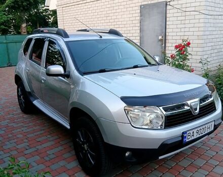 Дачия Duster, объемом двигателя 1.6 л и пробегом 200 тыс. км за 8350 $, фото 1 на Automoto.ua