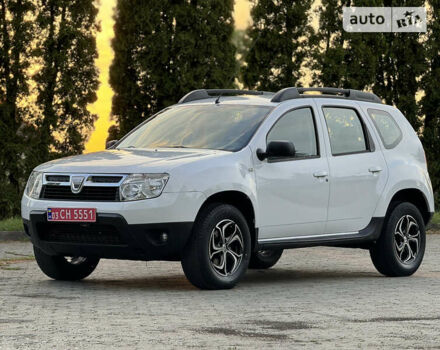 Дачия Duster, объемом двигателя 1.5 л и пробегом 163 тыс. км за 8300 $, фото 1 на Automoto.ua