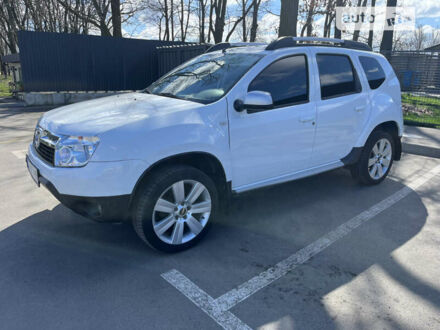 Дачия Duster, объемом двигателя 1.6 л и пробегом 199 тыс. км за 8500 $, фото 1 на Automoto.ua