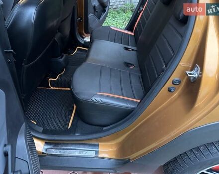Желтый Дачия Duster, объемом двигателя 1.6 л и пробегом 165 тыс. км за 12900 $, фото 65 на Automoto.ua