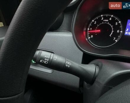 Желтый Дачия Duster, объемом двигателя 1.6 л и пробегом 165 тыс. км за 12900 $, фото 55 на Automoto.ua