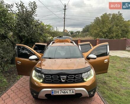 Желтый Дачия Duster, объемом двигателя 1.6 л и пробегом 165 тыс. км за 12900 $, фото 39 на Automoto.ua
