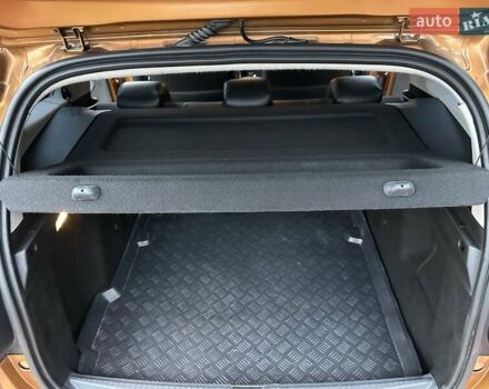 Желтый Дачия Duster, объемом двигателя 1.6 л и пробегом 165 тыс. км за 12900 $, фото 42 на Automoto.ua