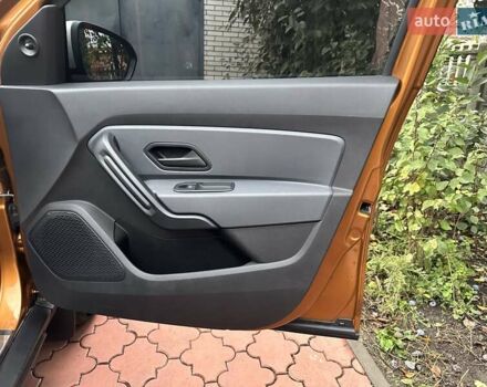 Желтый Дачия Duster, объемом двигателя 1.6 л и пробегом 165 тыс. км за 12900 $, фото 25 на Automoto.ua