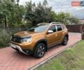 Желтый Дачия Duster, объемом двигателя 1.6 л и пробегом 165 тыс. км за 12900 $, фото 1 на Automoto.ua