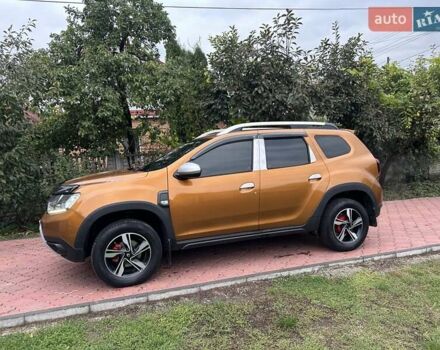 Желтый Дачия Duster, объемом двигателя 1.6 л и пробегом 165 тыс. км за 12900 $, фото 4 на Automoto.ua