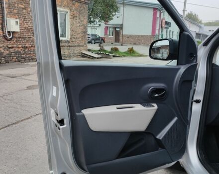 Сірий Дачія Duster, об'ємом двигуна 1.6 л та пробігом 210 тис. км за 6500 $, фото 16 на Automoto.ua