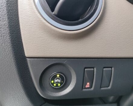 Серый Дачия Duster, объемом двигателя 1.6 л и пробегом 210 тыс. км за 6500 $, фото 15 на Automoto.ua