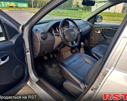 Сірий Дачія Duster, об'ємом двигуна 1.6 л та пробігом 169 тис. км за 8200 $, фото 3 на Automoto.ua