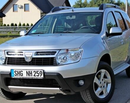 Серый Дачия Duster, объемом двигателя 1.6 л и пробегом 133 тыс. км за 5699 $, фото 2 на Automoto.ua