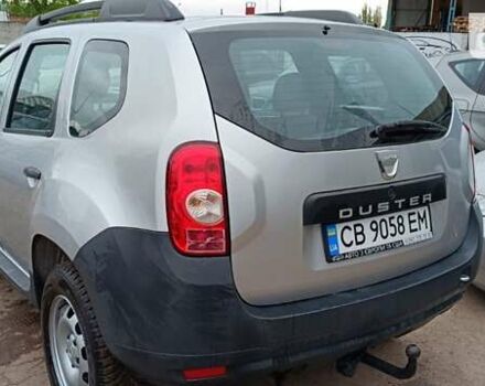 Серый Дачия Duster, объемом двигателя 1.6 л и пробегом 197 тыс. км за 8100 $, фото 4 на Automoto.ua