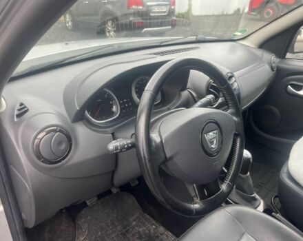 Сірий Дачія Duster, об'ємом двигуна 1.6 л та пробігом 133 тис. км за 7800 $, фото 1 на Automoto.ua