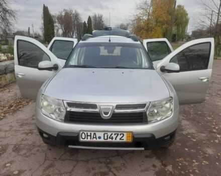 Серый Дачия Duster, объемом двигателя 1.5 л и пробегом 184 тыс. км за 8100 $, фото 1 на Automoto.ua