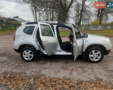 Серый Дачия Duster, объемом двигателя 0 л и пробегом 184 тыс. км за 8200 $, фото 11 на Automoto.ua