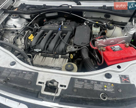 Сірий Дачія Duster, об'ємом двигуна 1.6 л та пробігом 133 тис. км за 7800 $, фото 8 на Automoto.ua