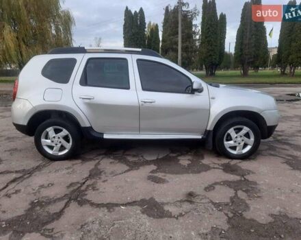 Серый Дачия Duster, объемом двигателя 0 л и пробегом 184 тыс. км за 8200 $, фото 1 на Automoto.ua