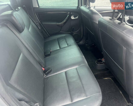 Сірий Дачія Duster, об'ємом двигуна 1.6 л та пробігом 133 тис. км за 7800 $, фото 4 на Automoto.ua