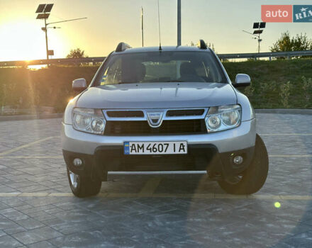 Серый Дачия Duster, объемом двигателя 1.46 л и пробегом 271 тыс. км за 7100 $, фото 1 на Automoto.ua