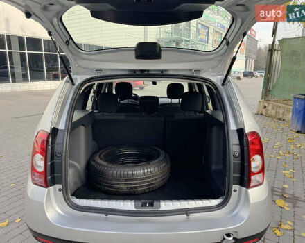 Серый Дачия Duster, объемом двигателя 1.6 л и пробегом 107 тыс. км за 7300 $, фото 6 на Automoto.ua