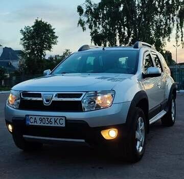 Серый Дачия Duster, объемом двигателя 1.46 л и пробегом 109 тыс. км за 8850 $, фото 3 на Automoto.ua