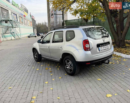 Серый Дачия Duster, объемом двигателя 1.6 л и пробегом 107 тыс. км за 7300 $, фото 3 на Automoto.ua