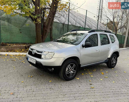 Серый Дачия Duster, объемом двигателя 1.6 л и пробегом 107 тыс. км за 7300 $, фото 2 на Automoto.ua
