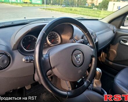 Сірий Дачія Duster, об'ємом двигуна 1.6 л та пробігом 169 тис. км за 8200 $, фото 4 на Automoto.ua
