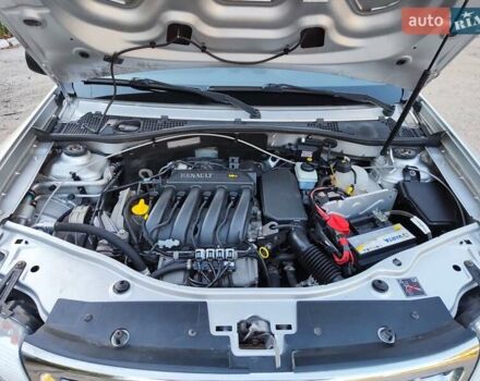 Серый Дачия Duster, объемом двигателя 1.6 л и пробегом 130 тыс. км за 8400 $, фото 10 на Automoto.ua