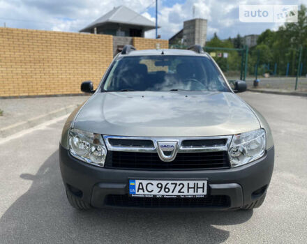 Сірий Дачія Duster, об'ємом двигуна 1.6 л та пробігом 135 тис. км за 8200 $, фото 1 на Automoto.ua