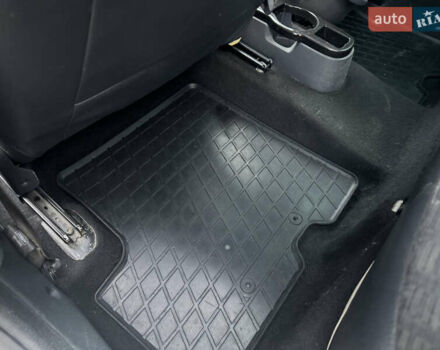 Сірий Дачія Duster, об'ємом двигуна 1.46 л та пробігом 196 тис. км за 10500 $, фото 28 на Automoto.ua