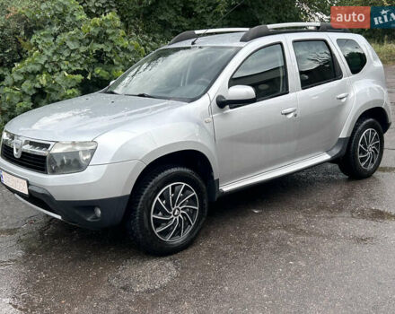 Серый Дачия Duster, объемом двигателя 1.6 л и пробегом 185 тыс. км за 9200 $, фото 4 на Automoto.ua