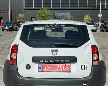 Серый Дачия Duster, объемом двигателя 1.6 л и пробегом 235 тыс. км за 8200 $, фото 9 на Automoto.ua